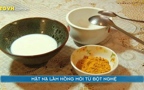 Dưỡng môi bằng mặt nạ tự nhiên